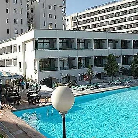 Park 公寓式酒店 2*