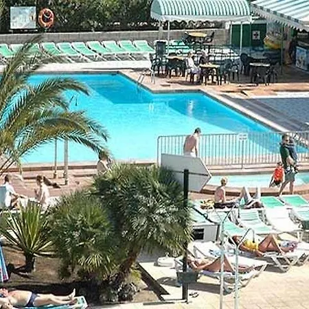 Park מלון דירות 2*