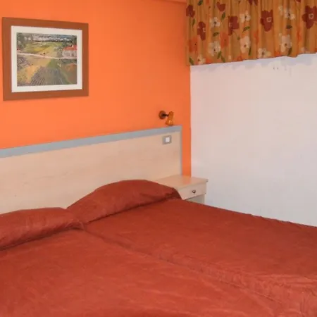 מלון דירות Park 2*