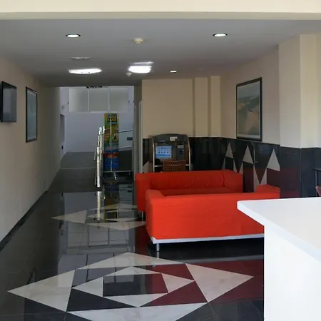 מלון דירות Park 2*